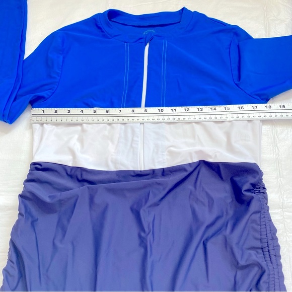 Mott50 Rash Guard size Large Blue Color Block Ruched Sides Tunic - Picture 7 of 8